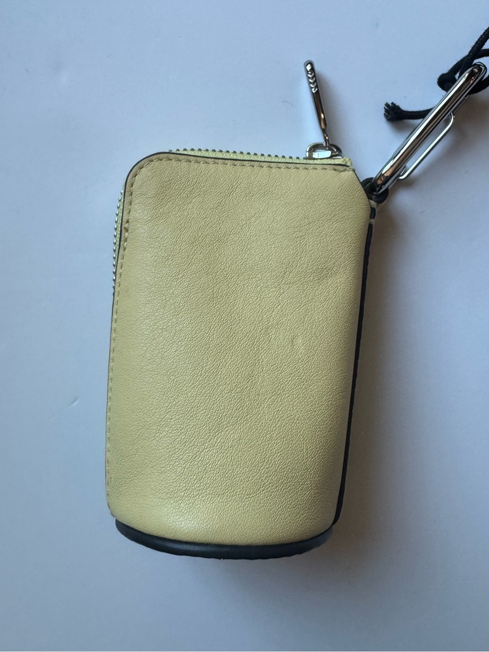 NEW Ecco Textured Key Pouch - Picture 2 of 3